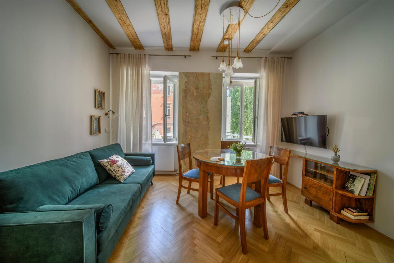 KariNatura Ljubljana Bagian luar foto